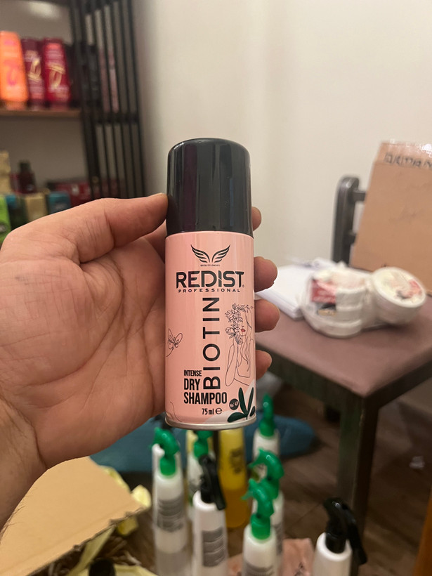 شامپو خشک ردیست مدل Biotin Intense Dry Shampoo حجم 75 میلیلیتر(به شرط اورجینال ترکیه و تاریخ روز واقعی)